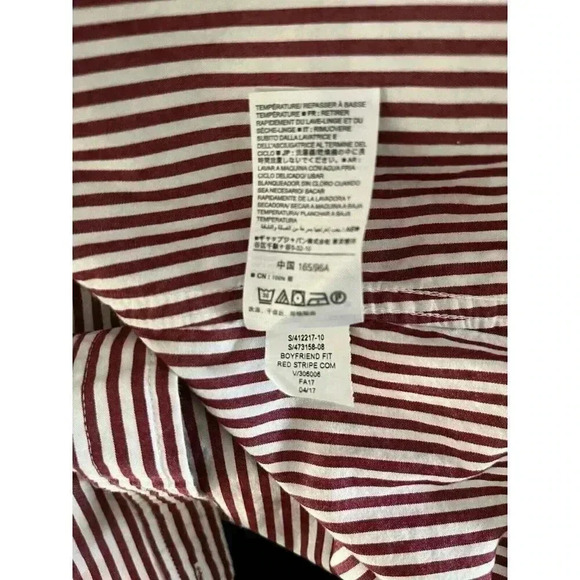 Women’s Gap Shirt Medium Boyfriend Fit Button Up Collared Red White Str… - Picture 7 of 10